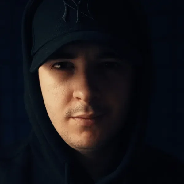 КОНДРАТЬЕВ