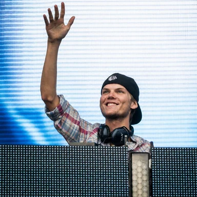 Рок-дайджест: AVICII TRIBUTE, Creamfields и Carl Cox