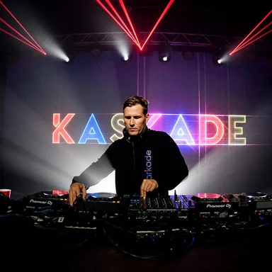 EDM-дайджест: Creamfields, Blanke и Kaskade ORIGIN// Tour