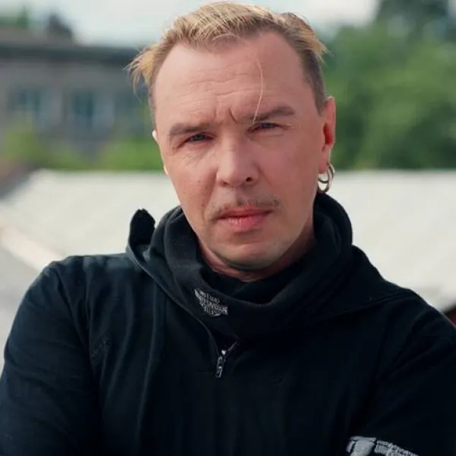 Гарик Сукачёв