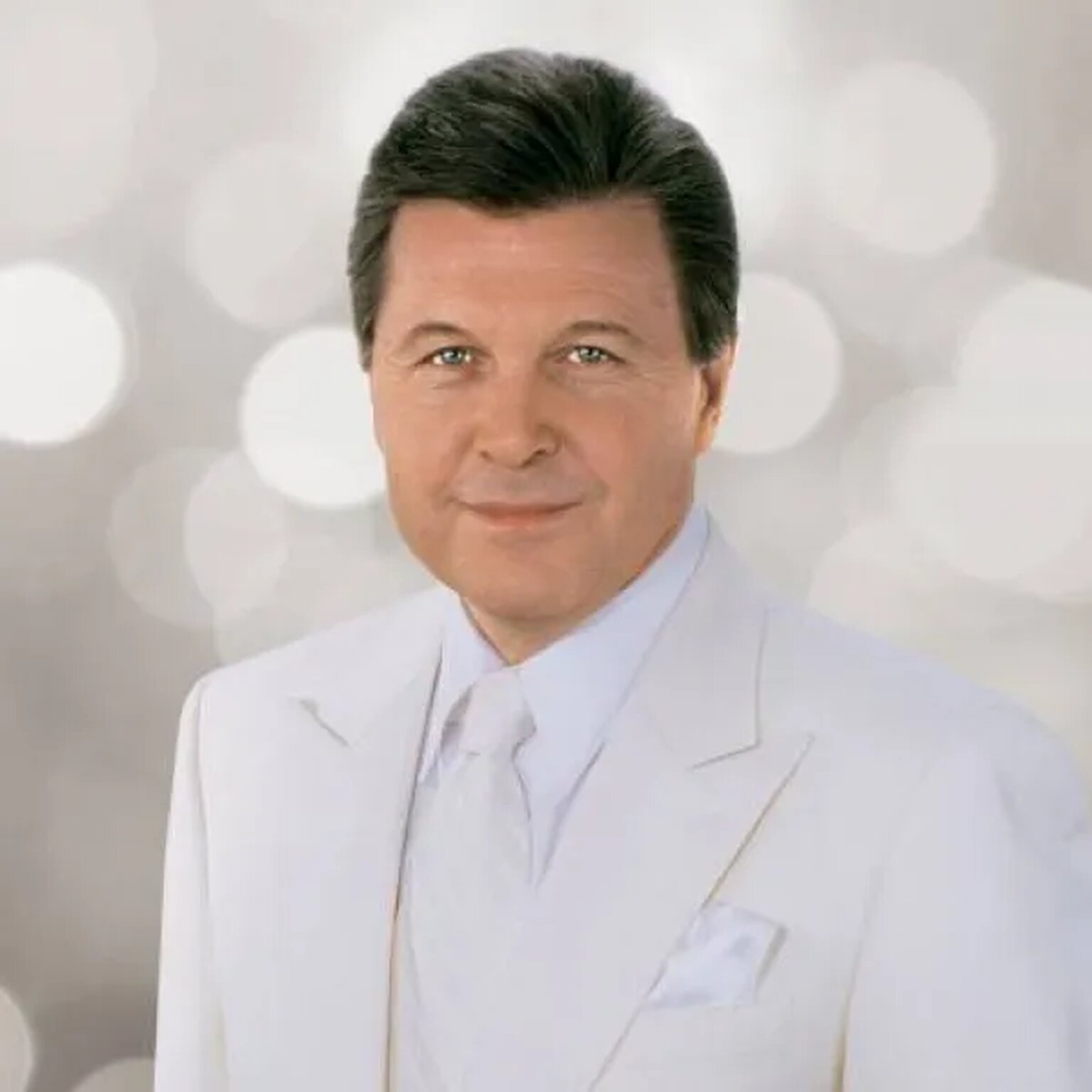 Лев Лещенко