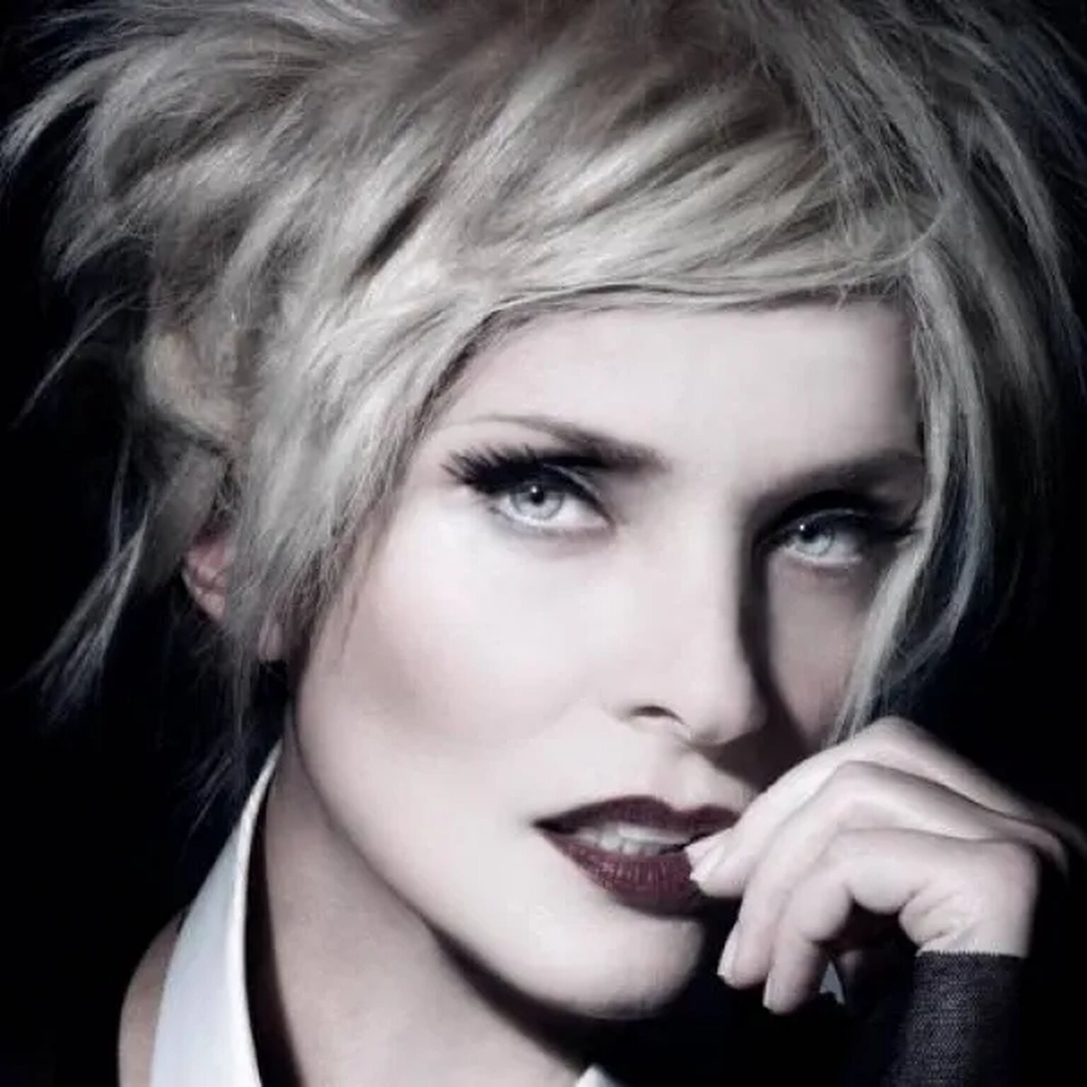 Лайма Вайкуле